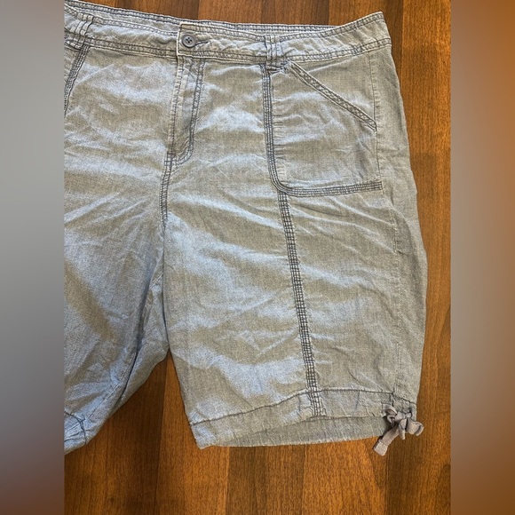 St. John's Bay Gray Cargo Shorts Relaxed Fit - Picture 3 of 10